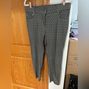 Stylish Black and White Patterned Leggings